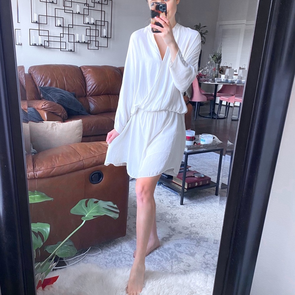 ZARA WHITE SILKY FLOWY DRESS MED